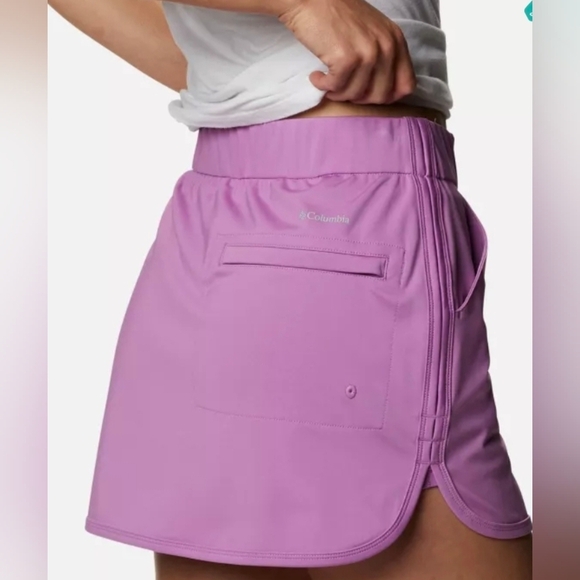 Columbia Women's Sandy Creek Stretch Skort - Picture 2 of 10